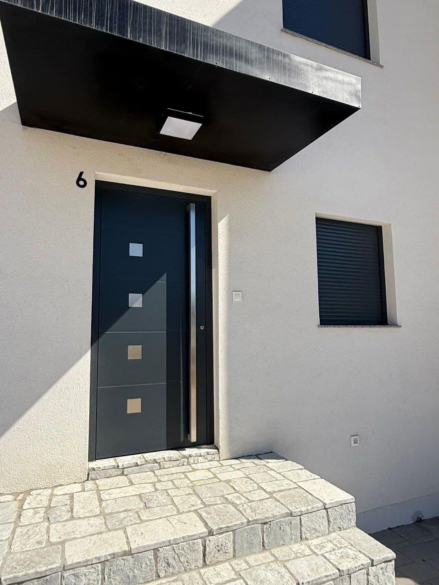 ALU ulazna vrata sa skrivenim krilom